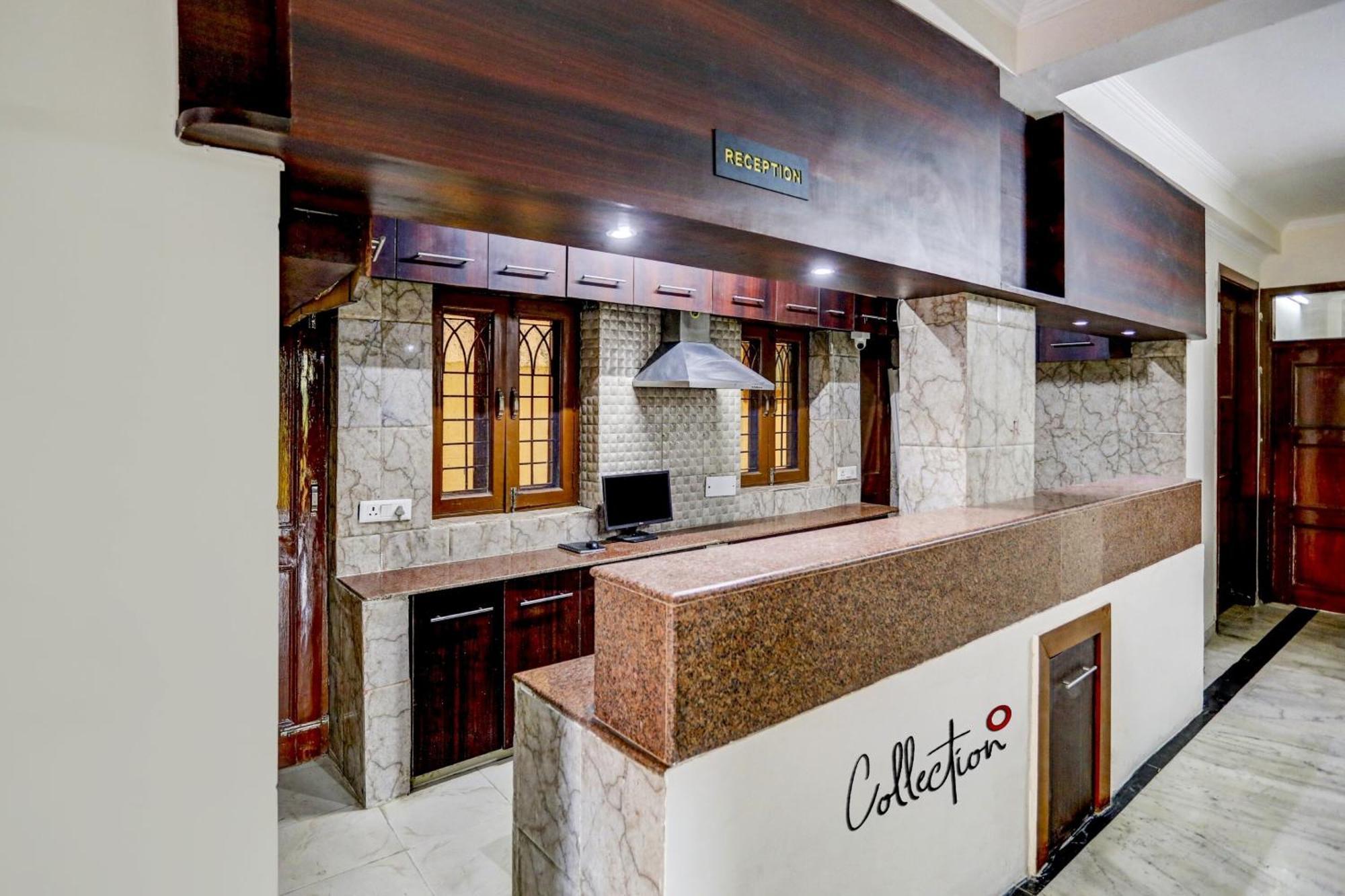 Super Capital O Uk House Residency Hotel Gurgaon Exterior photo